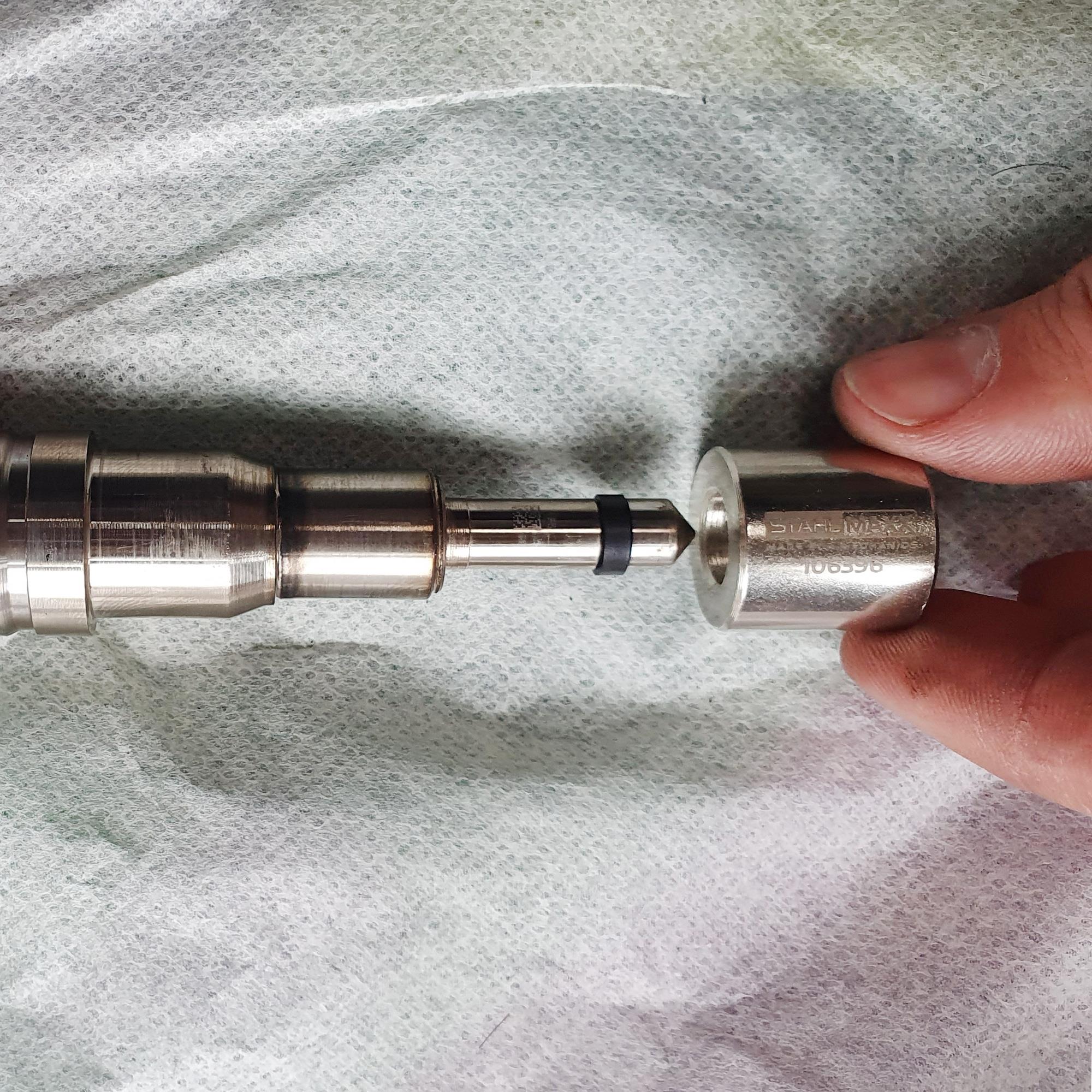BMW BENZĪNA SPRAUSLU BLĪVGREDZENA NOMAIŅAS INSTRUMENTU KOMPLEKTS OEM-130190 - Image 2